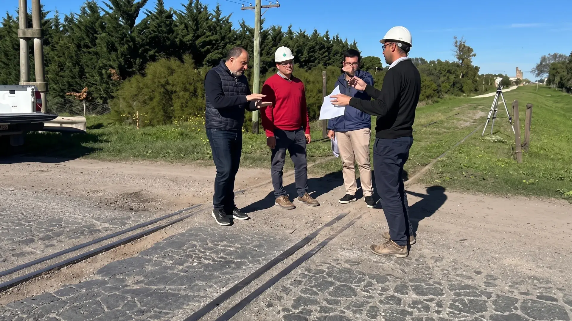 El intendente Pablo Garate dijo que el municipio va a reparar el paso a nivel de la ruta 228 “guste o no guste”