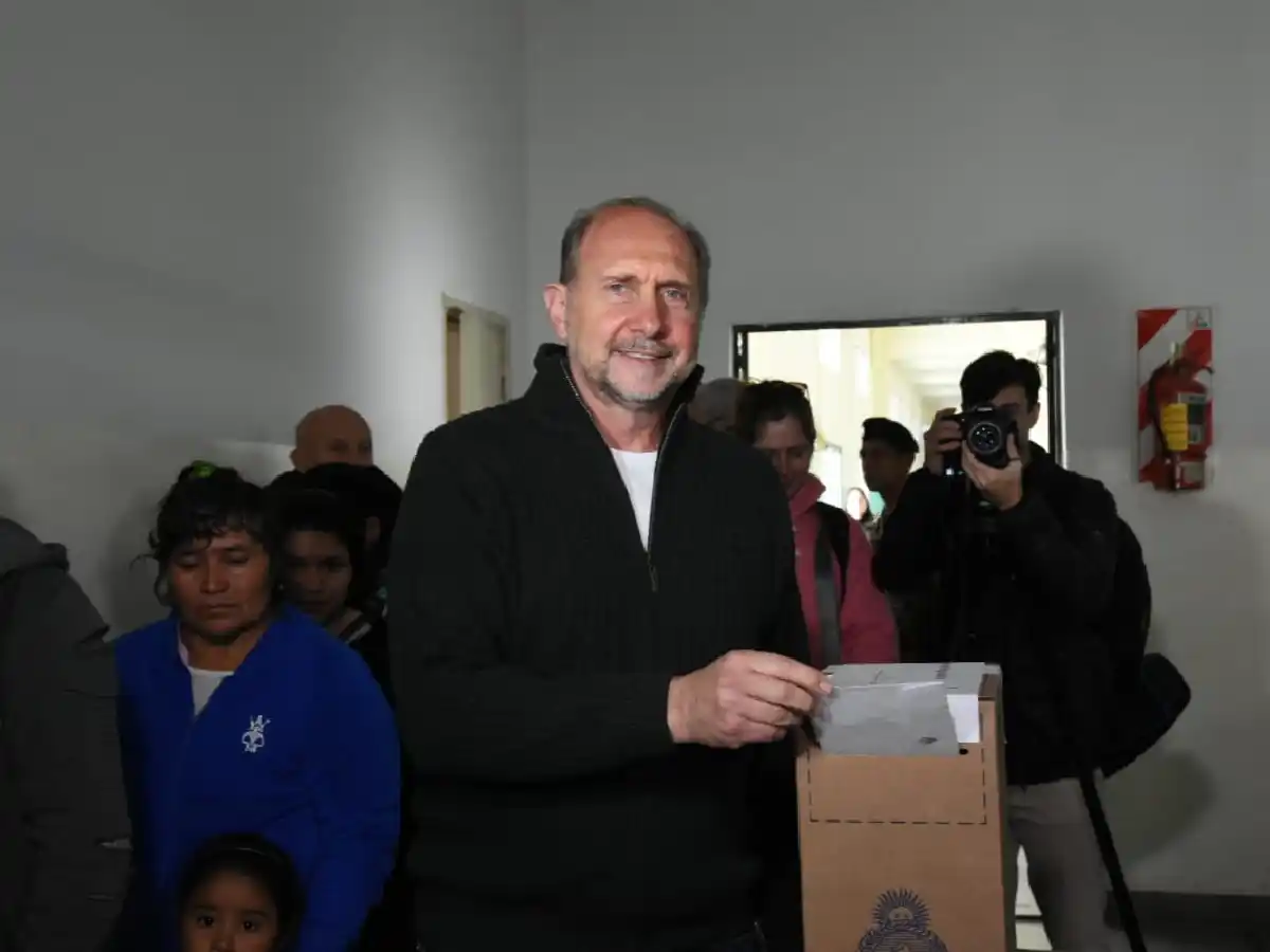 Perotti felicitó a Fernández y afirmó que "el futuro es lo que seamos capaces de construir"