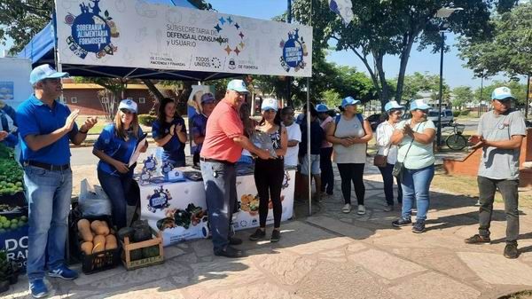 Consorcios paipperos recibieron del 
Gobierno provincial indumentaria de trabajo