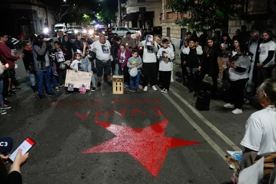 A un mes del crimen de Ivana Garcilazo, pintaron una estrella roja con emotivo mensaje de familiares