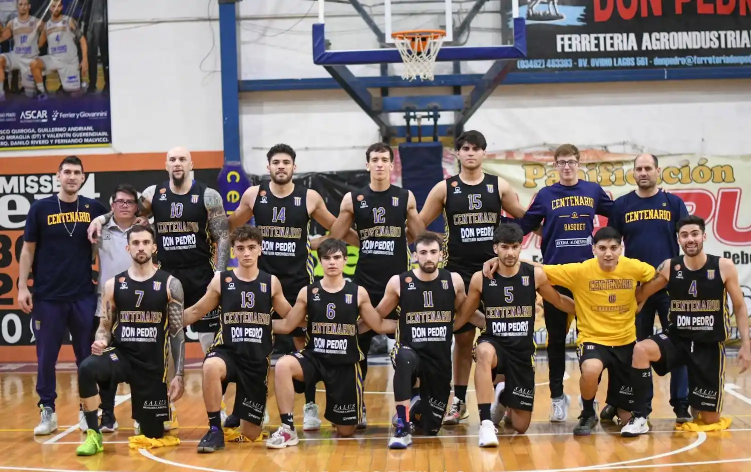 "La Fiebre" le ganó a Santa Paula y el campeón se define en Gálvez. Foto: Lola Calace