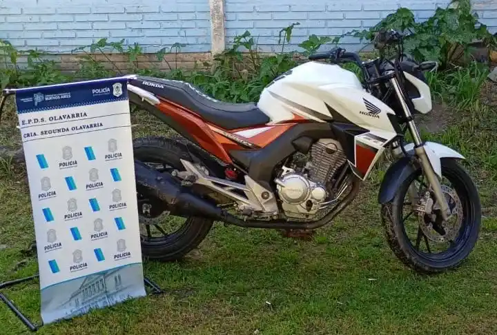 La motocicleta presentaba un pedido de secuestro activo por un robo en Tandil