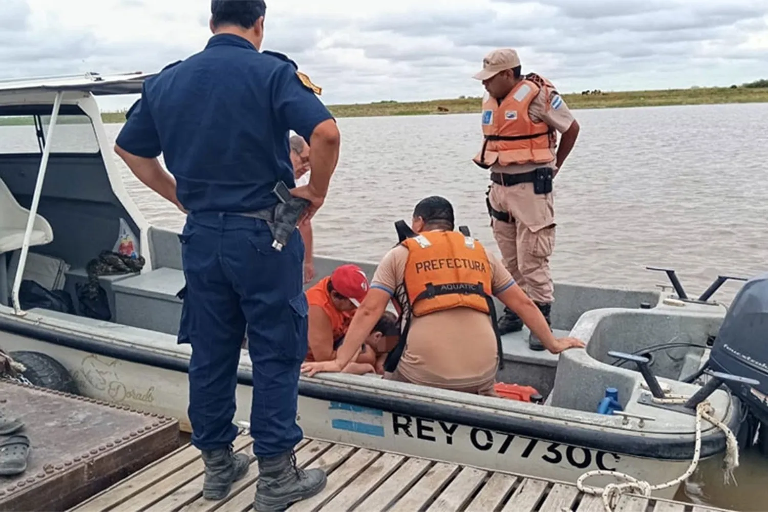 Rescate en el río Gualeguay: Prefectura salva a hombre de 26 años con RCP