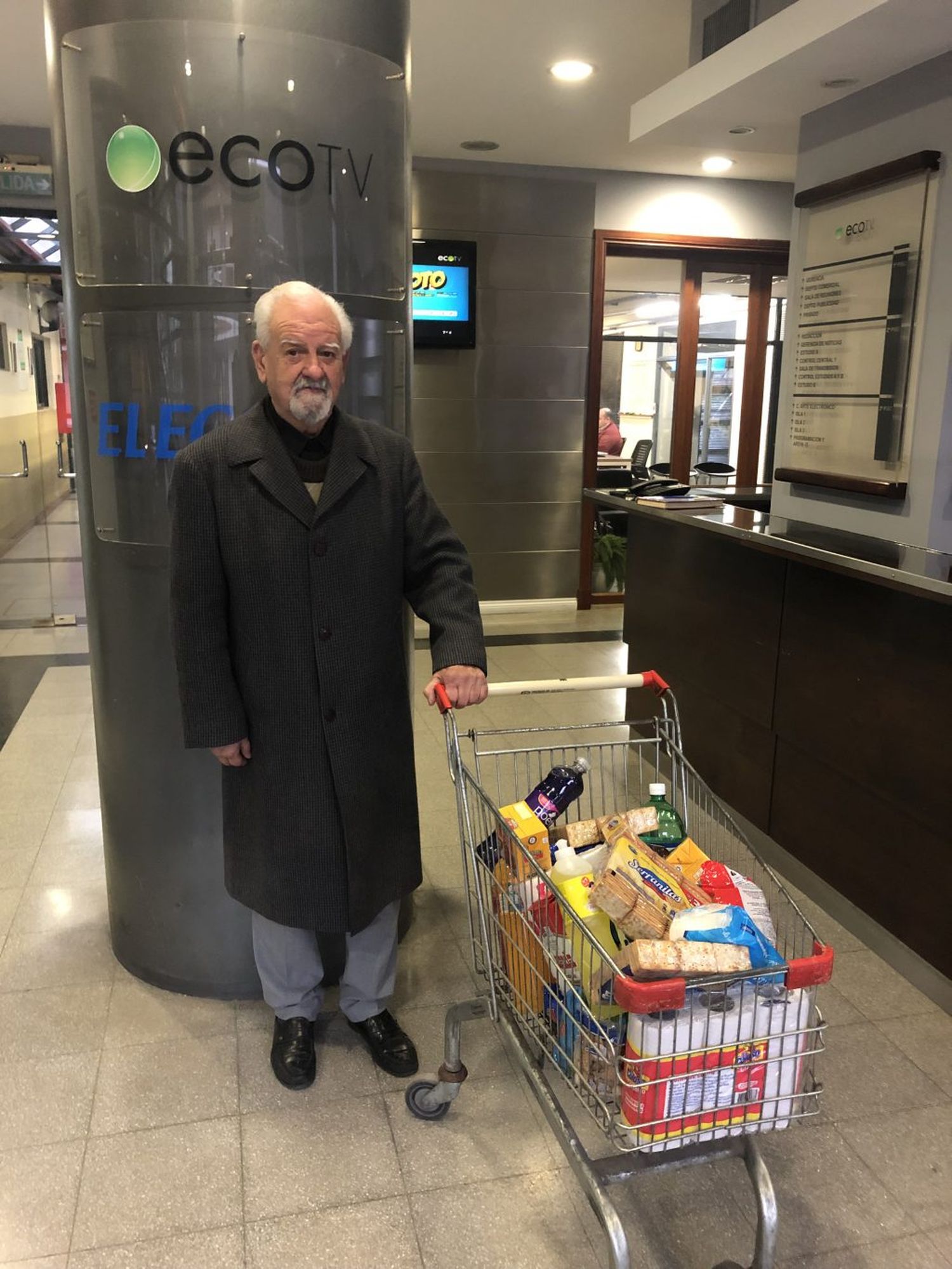 Entregamos otro carro lleno de mercadería