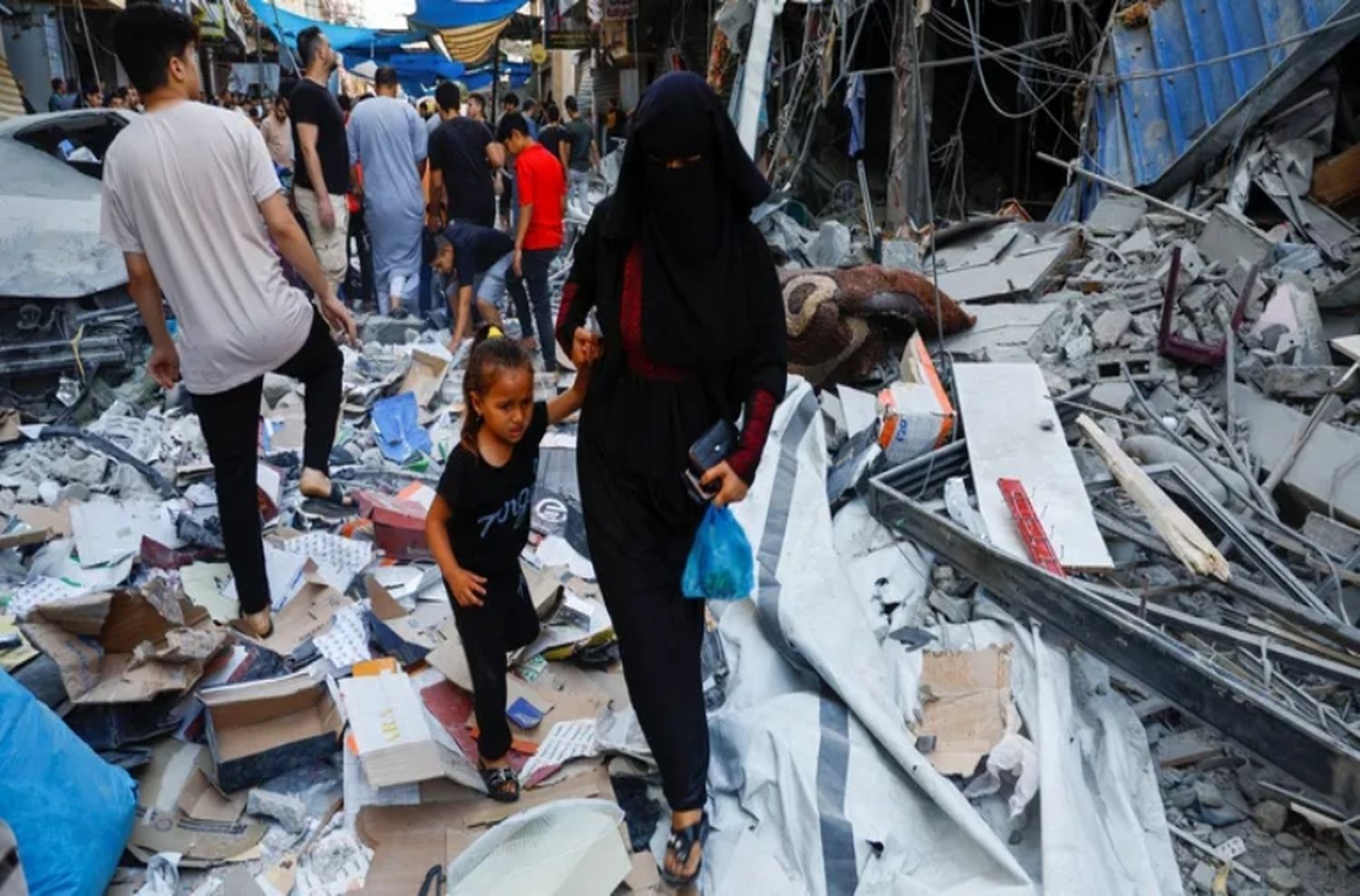 EEUU y Egipto anuncian un acuerdo para enviar alimentos, medicamentos y agua a la Franja de Gaza