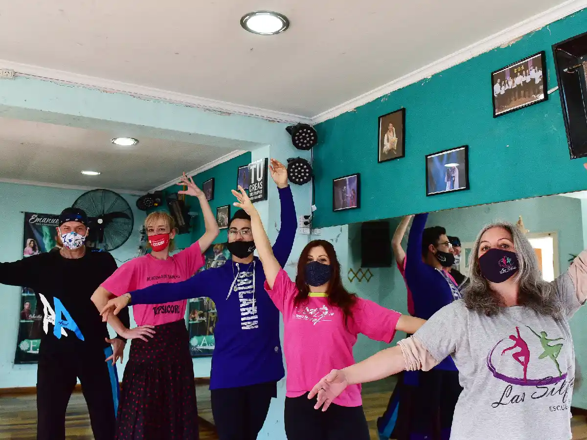 Estudios de danza perdieron la mitad de sus alumnos y apenas sobreviven