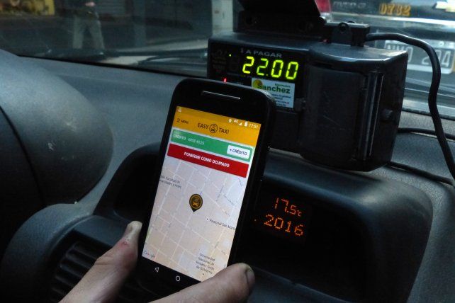Los rosarinos son los que más usan la aplicación Easy Taxi