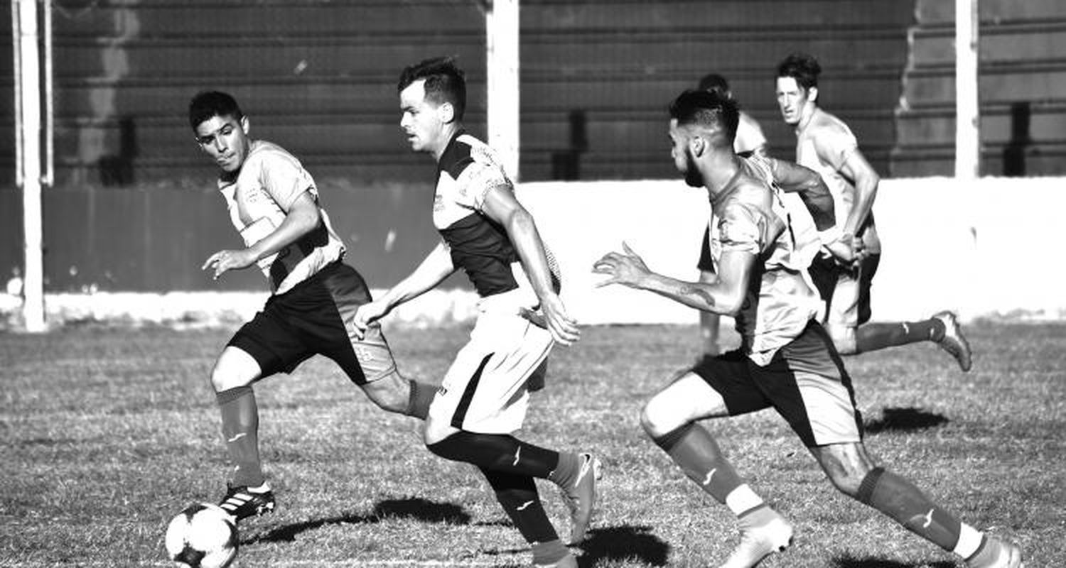Sportivo goleó y recuperó  la punta en soledad