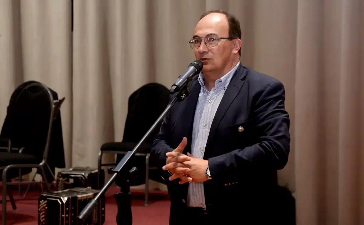 El intendente de Saladillo deberá aislarse luego de que su hijo diera positivo de Coronavirus