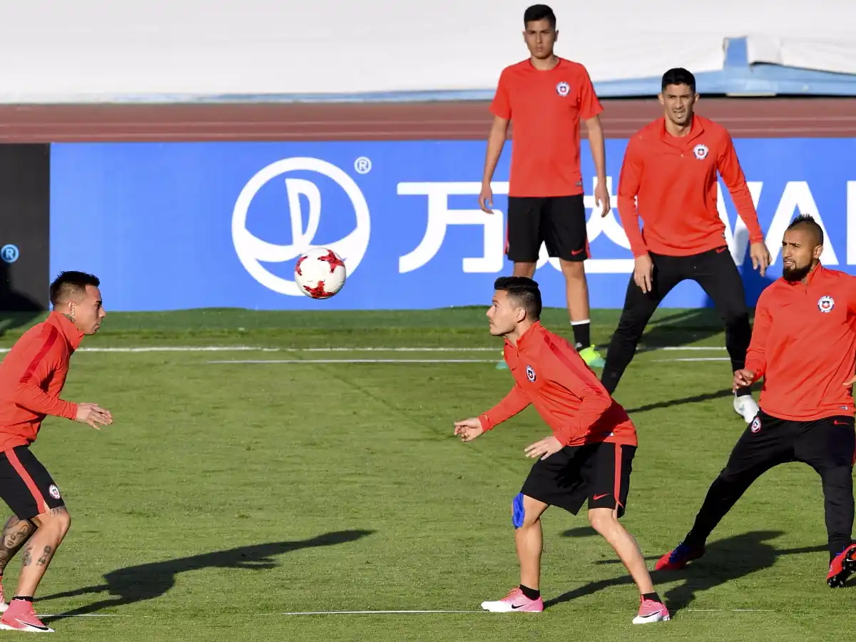 Chile choca con Portugal