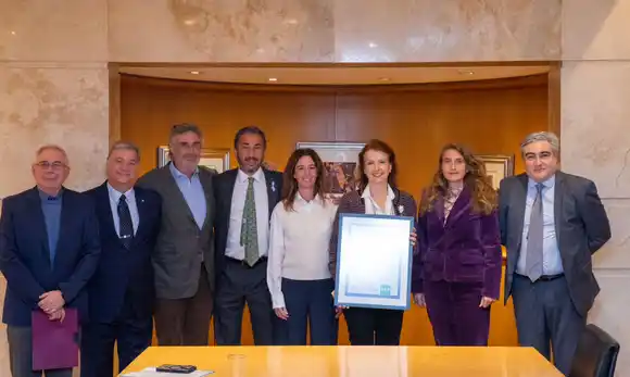 Diana Mondino fue homenajeada por los Emprendedores