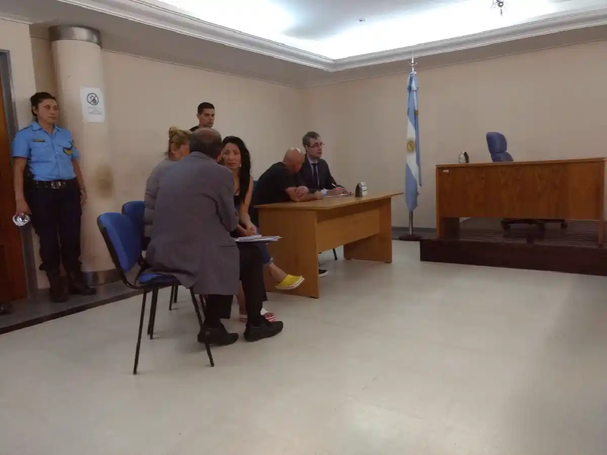 Cae banda que vendía droga  en la región: tres detenidos