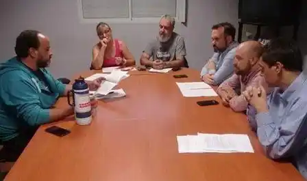 Municipales acordaron una suma fija de 6 mil pesos y la reapertura de paritarias en marzo