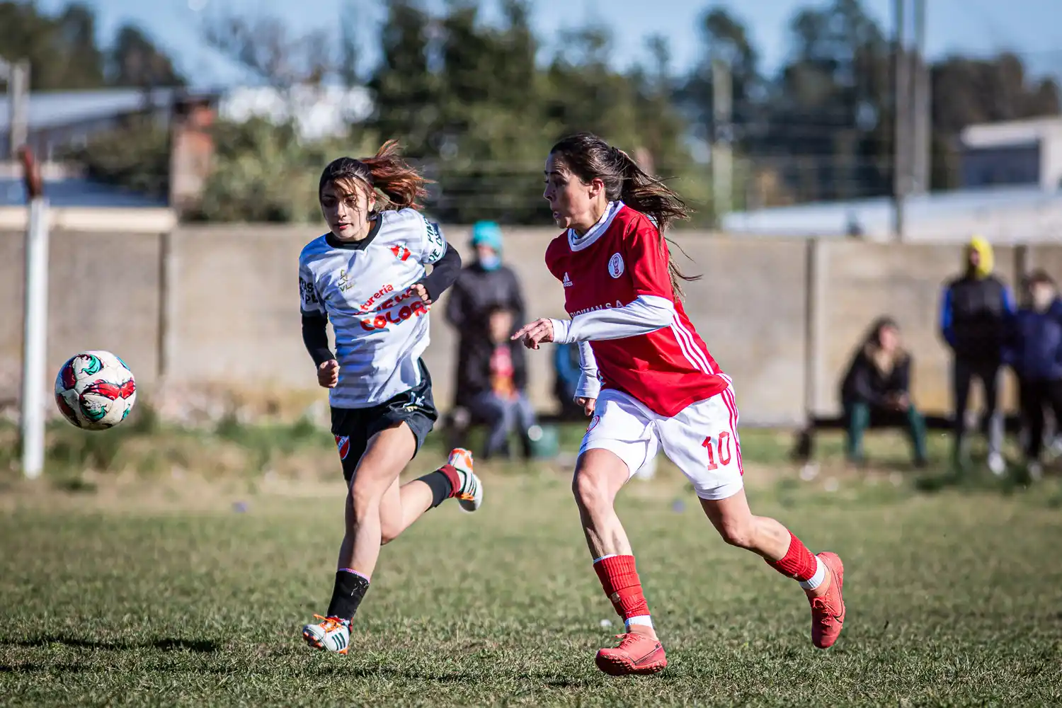 El Bicho y el Globo se ven las caras en la primera final del año del Futbol Femenino