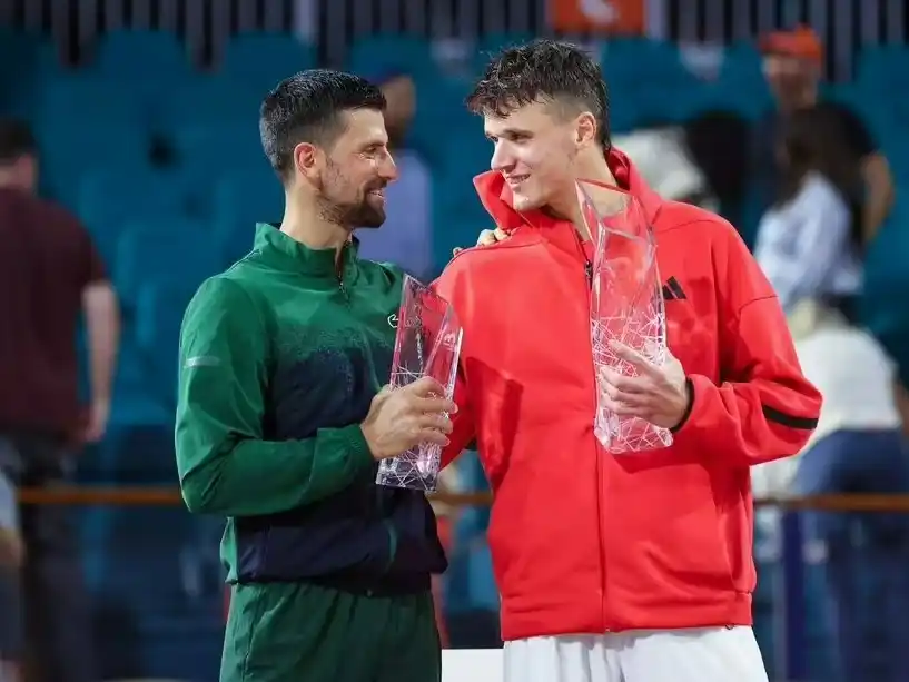 Mensik venció a Nole y es campeón