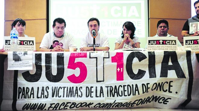 Tragedia de Once: Familiares de víctimas se reúnen con el Papa Francisco