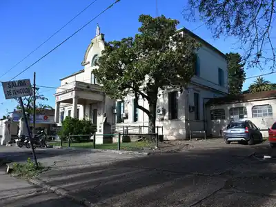 Reconstruirán dos cuadras frente al Hospital Centenario para mejorar su accesibilidad peatonal y vehicular
