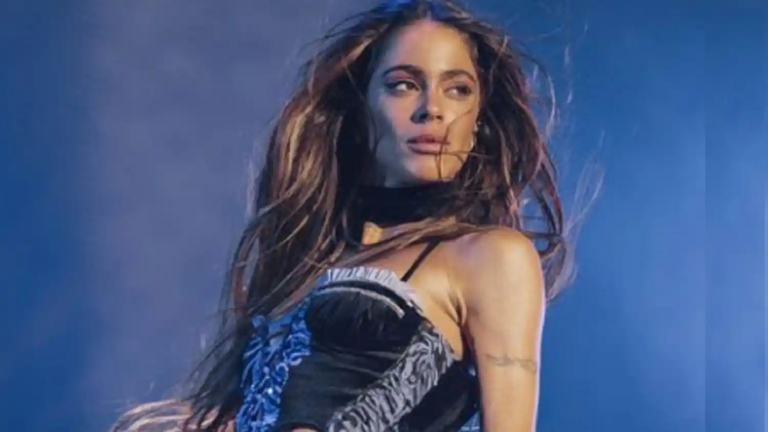 Conductores hicieron repudiables comentarios sobre el cuerpo de Tini Stoessel sin darse cuenta que tenían el micrófono abierto