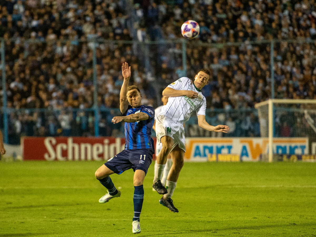 Atlético Tucumán empató y comparte el liderazgo