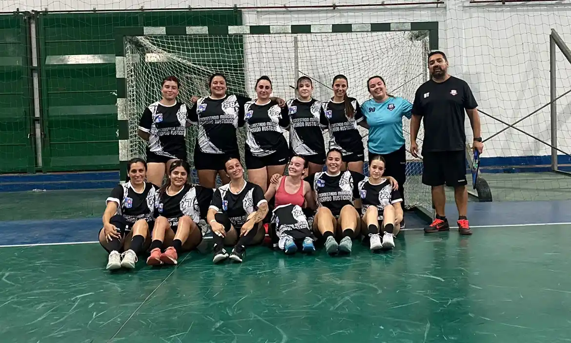 Handball: las Mayores de Muni Pilar se metieron por primera vez en el Súper 8