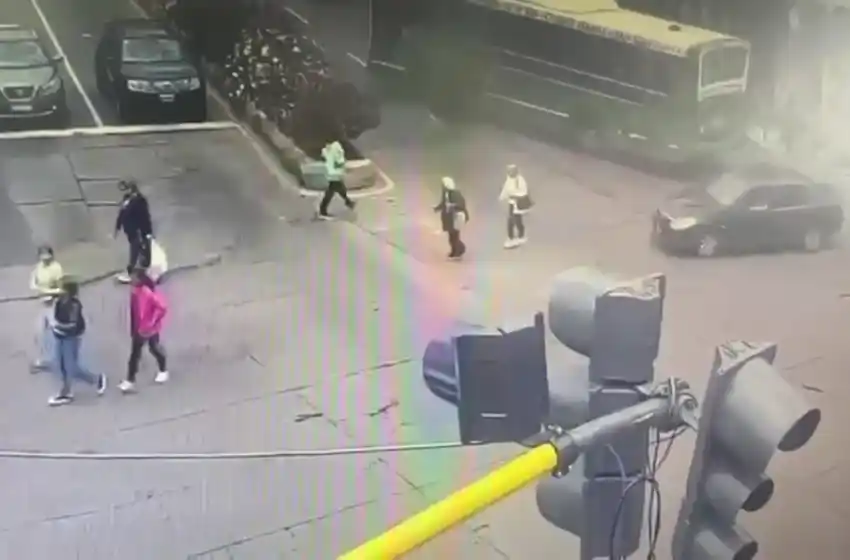 Tres mujeres mayores fueron atropelladas en Lanús por un conductor que manejaba en ojotas