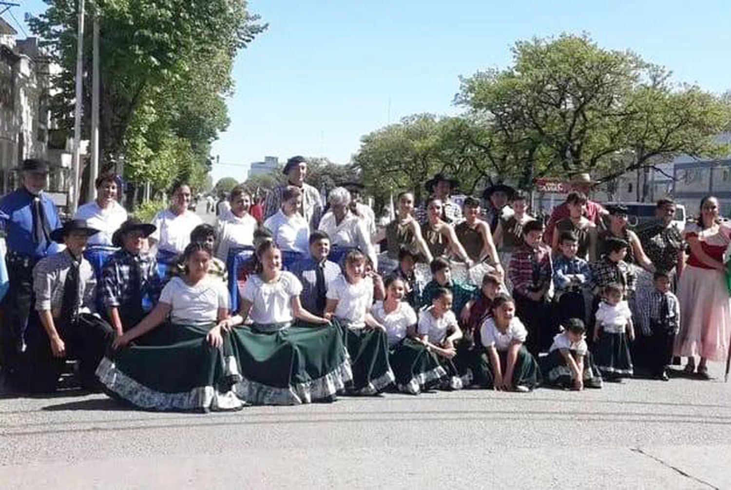 Sesenta años de folclore tradicional
