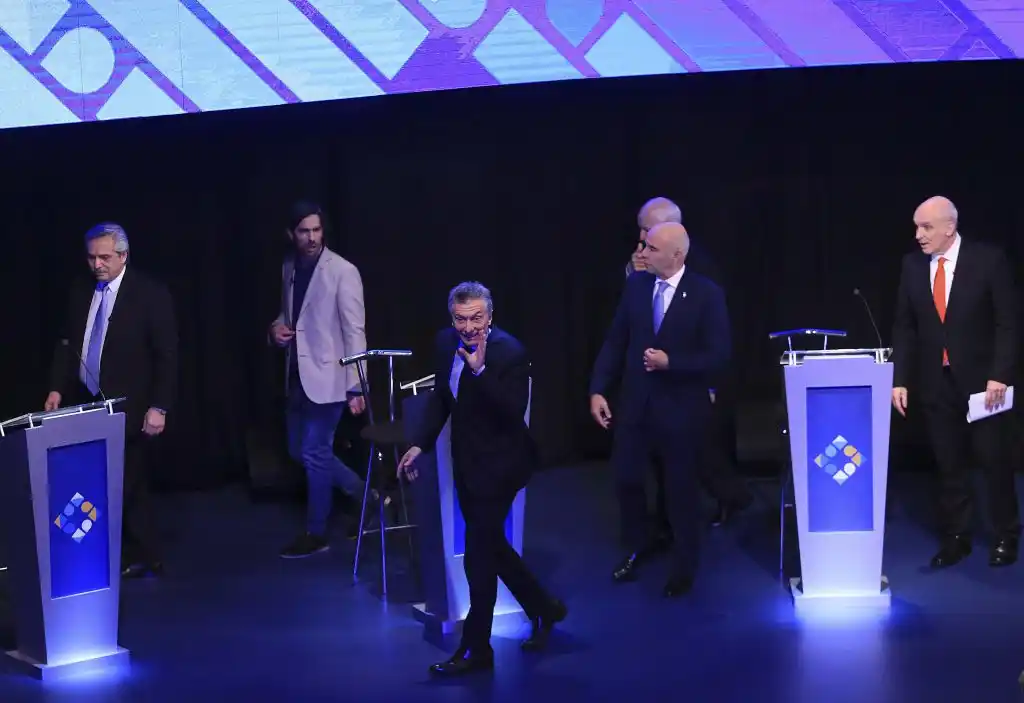 Polémica por el federalismo, el rol del Estado y los medios en la Argentina