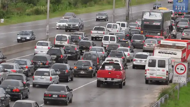 Año nuevo trágico en Escobar: Un muerto y tres heridos como consecuencia de un choque en Panamericana