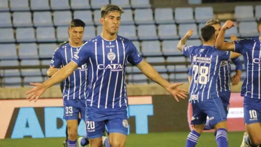 Godoy Cruz se lo dio vuelta a Lanús sobre el final y jugará los octavos de final 