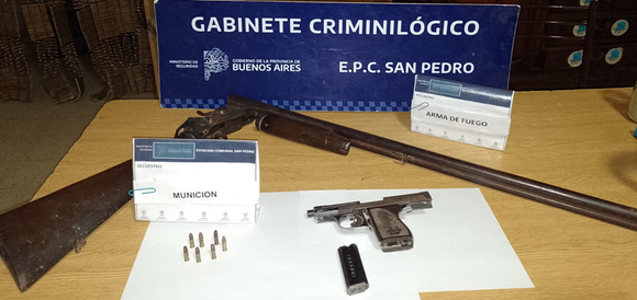 Secuestran armas en allanamiento