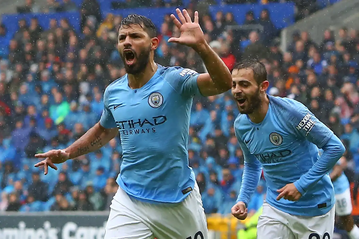 Agüero abrió la cuenta  para un City demoledor