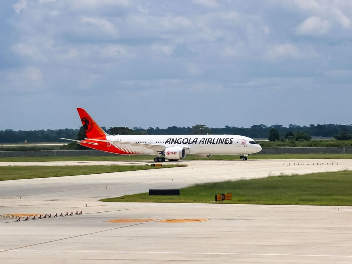TAAG sorprende con la llegada anticipada a Brasil de su Boeing 787 Dreamliner