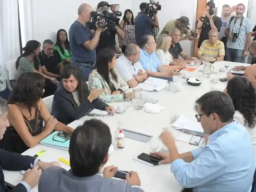 El martes por la tarde se realizó la segunda instancia paritaria. Créditos: Luis Cetraro