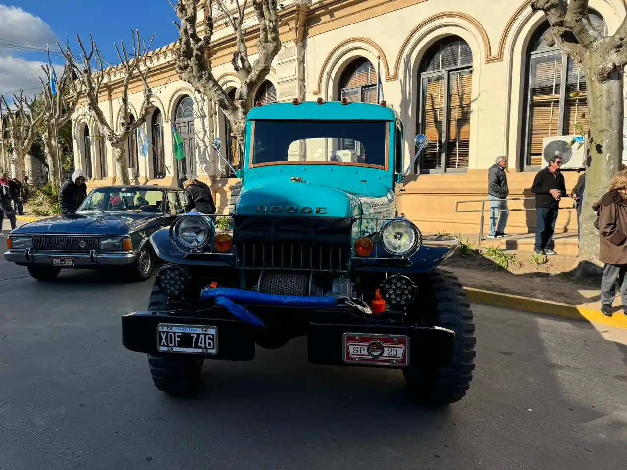 Exhibición Brigada Blanca y autos clasicos 9 de julio - 2