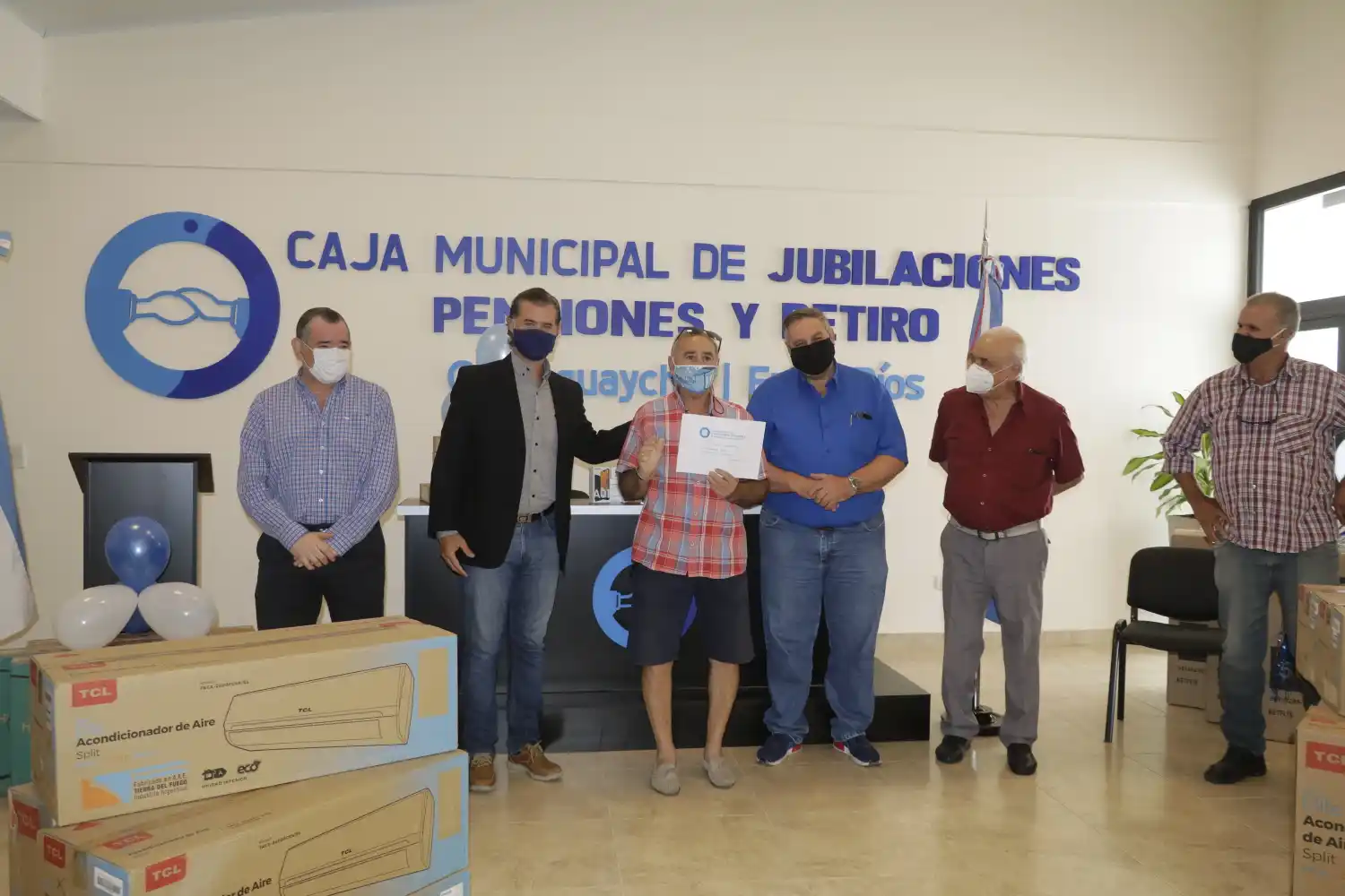 El Municipio y la Caja de Jubilaciones entregaron créditos para el consumo en la ciudad