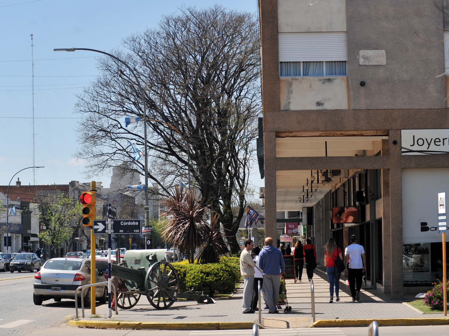 Empresas y comercios tienen dificultades para afrontar el aguinaldo y las cargas sociales