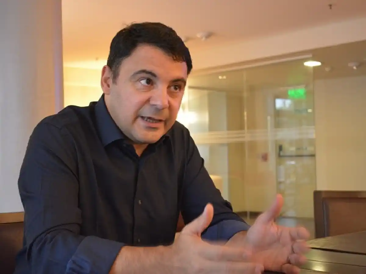 “Lo único que necesita Alberto Fernández es que sea 27 de octubre”