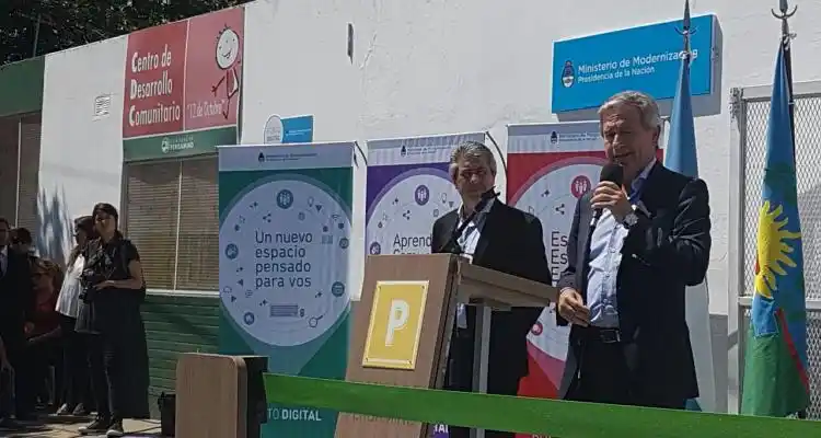 Con presencia de Salazar, Ministro de Modernización inauguró en Pergamino el primer “Punto Digital”