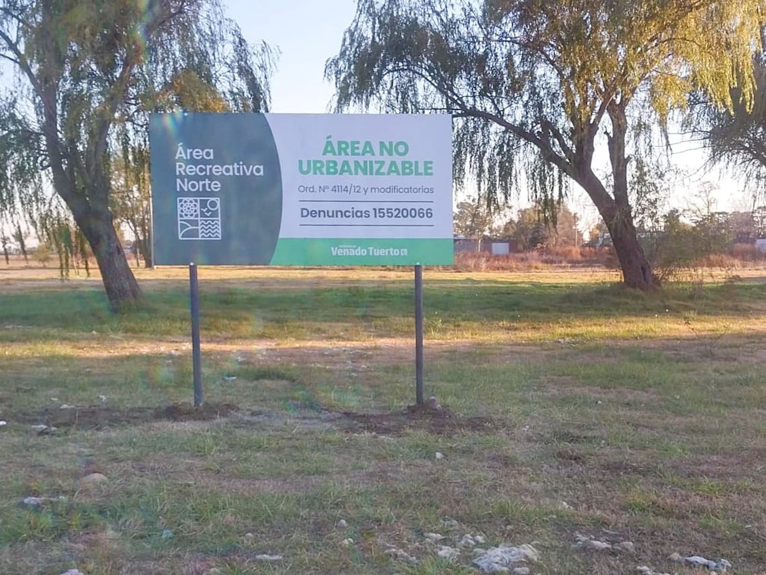 Ubicación estratégica de la cartelería para que nadie cometa irregularidades.