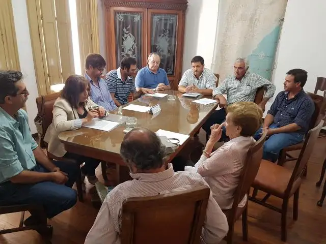 Autoridades municipales y provinciales debatieron sobre la situación del sector agropecuario