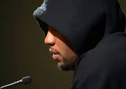 Saquon Barkley firmó una extensión de dos años por 41,2 millones de dólares, convirtiéndose en el corredor mejor pagado de la NFL.