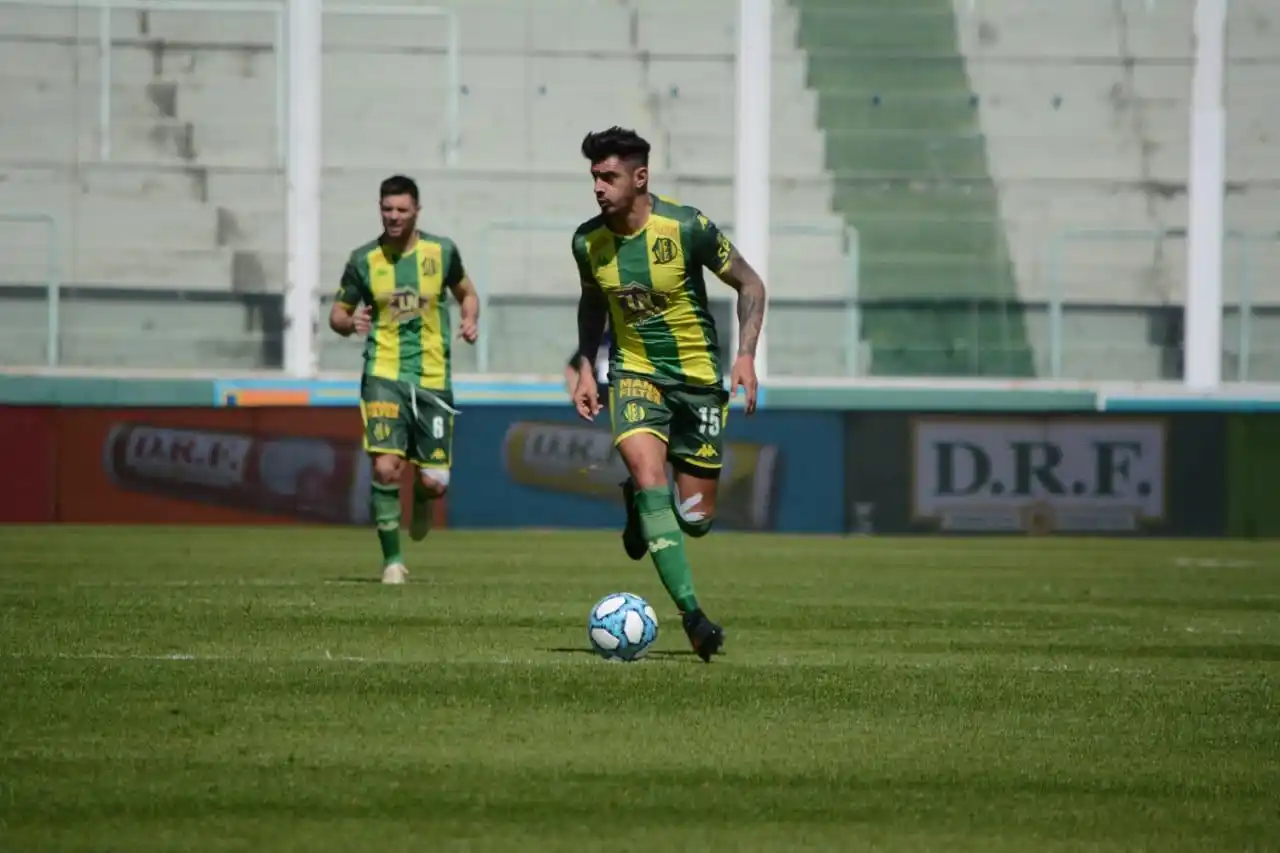 Aldosivi cayó en Córdoba por 2 a 1