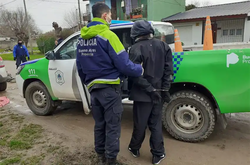 Robaban en banda y fueron detenidos