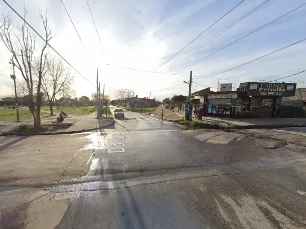El episodio ocurrió en la esquina de las calles Doblas y de la Linde, en el barrio Libertad de Merlo.