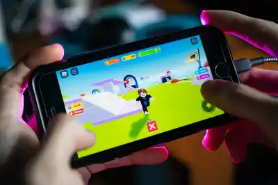 Bloqueo de Roblox: especialistas advierten sobre el impacto del exceso de pantallas en niños y adolescentes