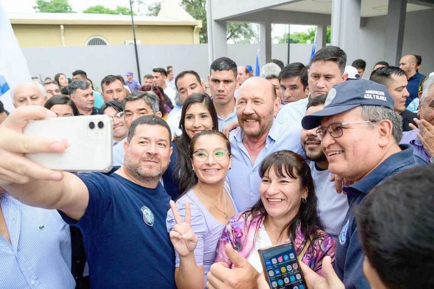 “Sobre la unidad de trabajadores y trabajadoras 
construiremos la Patria socialmente justa”