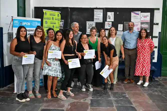 Un Estado presente que impulsa el futuro: Chascomús celebró la entrega de certificados de formación laboral a cientos de vecinos
