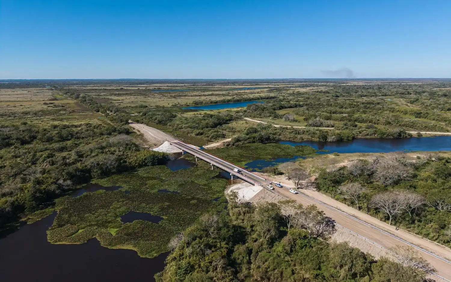 Pullaro inauguró el puente sobre arroyo El Pindó: “Dijimos que íbamos a priorizar el norte y hoy eso es una realidad” - 1