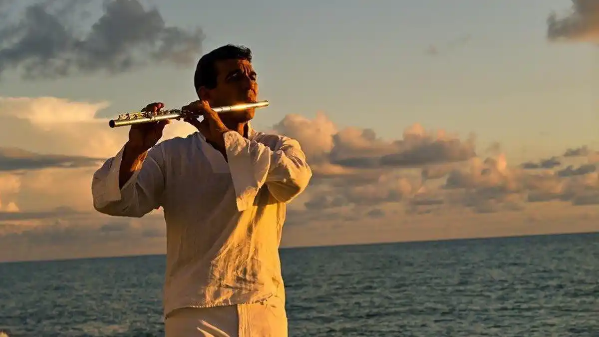 Huáscar Barradas denuncia cobro de aerolíneas por llevar instrumentos en cabina (video)