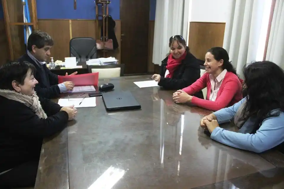 Fondos de fortalecimiento para la escuela del paraje Lahore